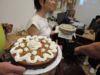 Hana  oslavila v týdnu narozky, tak se sešly dva ořechové dorty - klasický sladký Laďky a slaný sýrovo-ořechový od K2.