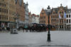 Bruggy - Vyhlídkové kočáry na hlavním náměstí Markt v Bruggách.