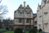 Oxford - Jedna z budov v areálu školy.