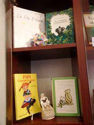 z knižních vitrín - dětská literatura - el librovitrinoj - la porinfana literaturo